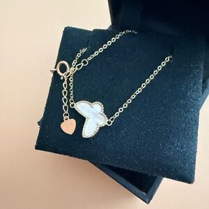 14 k solid gold mother of pearl butterfly bracelet